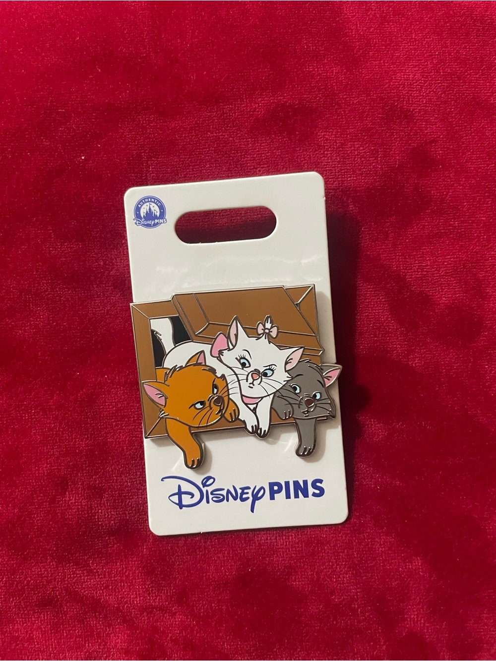 Disney Aristocats Pin Trio – Orange White Gray Cats